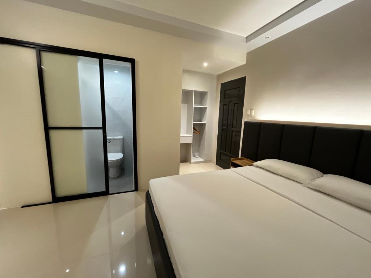 Central Block Inn Bacolod Exterior photo
