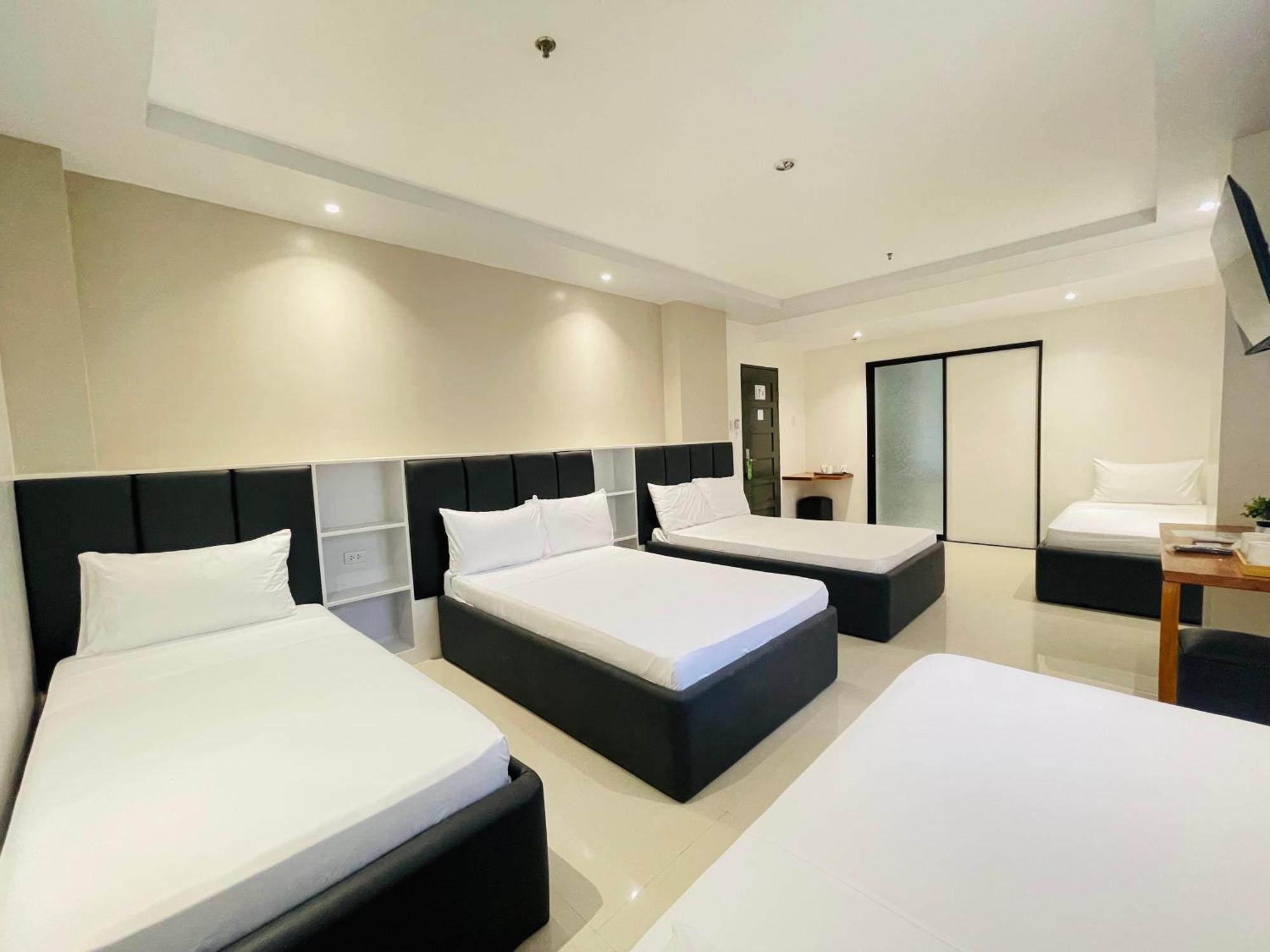 Central Block Inn Bacolod Exterior photo